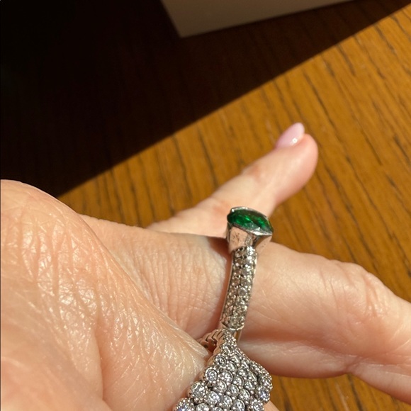 Silver and Green Gemstone Ring sz 7 - Picture 2 of 5